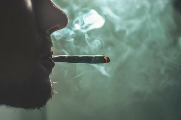 Where Is Hhc Legal? 4 Guy Smoking | Indacloud